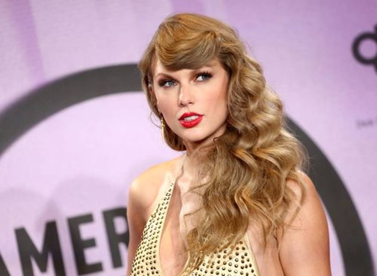 Music giants Universal and Warner close to major AI licensing deals