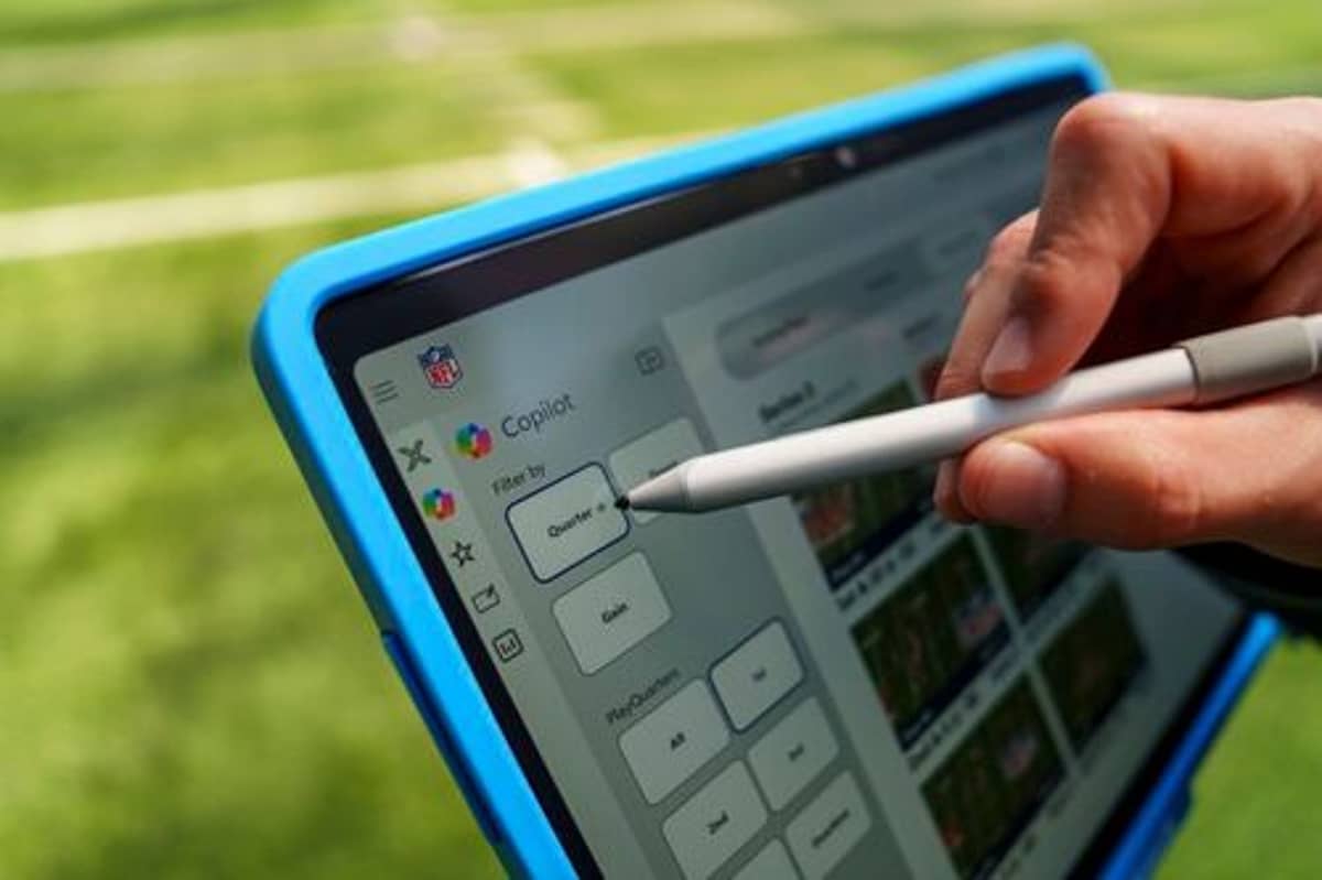 NFL Coaches Get AI Playcalling as Microsoft Expands Copilot