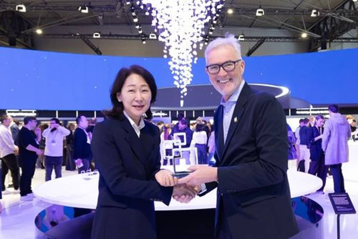 Samsung Galaxy S26 Ultra Wins MWC's Top Mobile Award