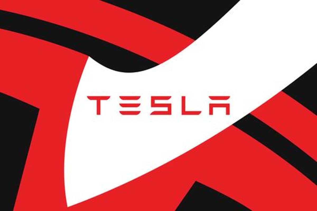 Tesla's Megablock Cuts Energy Storage Costs by 40%