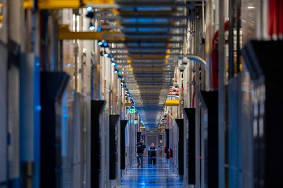 AI Energy Demands May Be Massively Overblown, Report Finds
