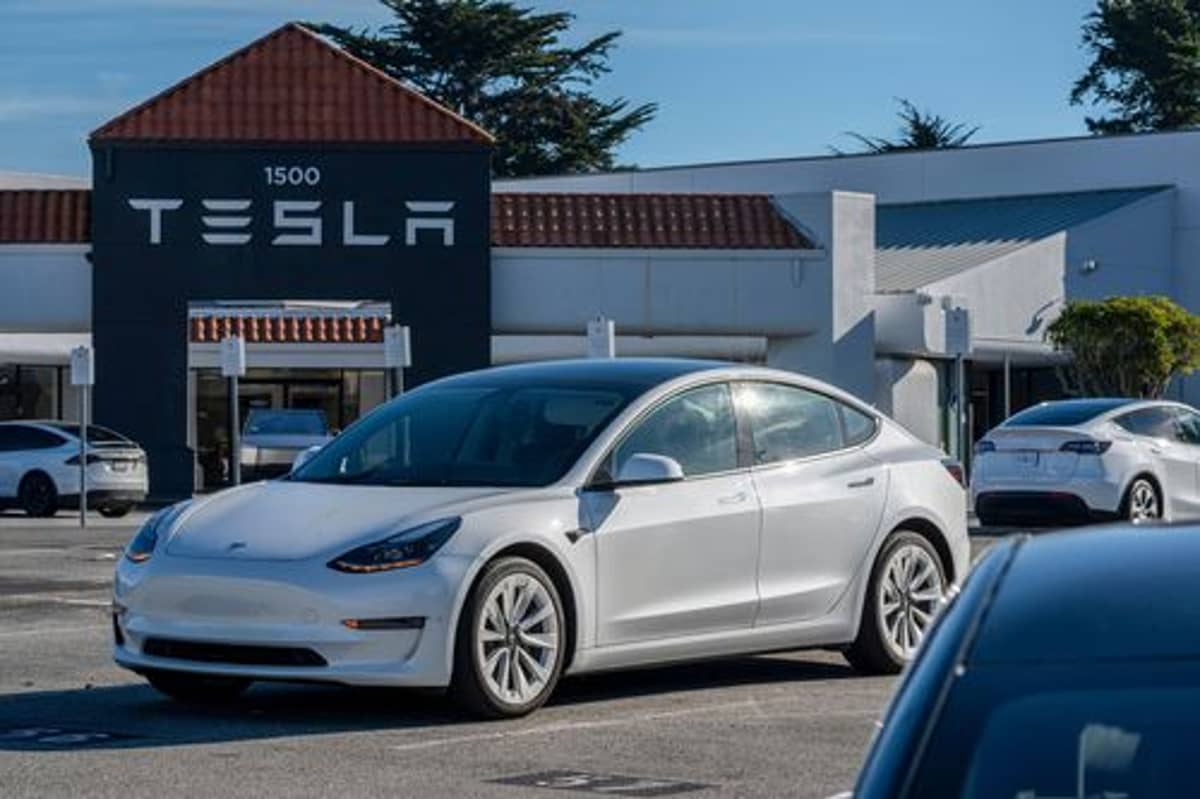 Tesla Driver Hit Accelerator '100%' Before Fatal Texas Crash