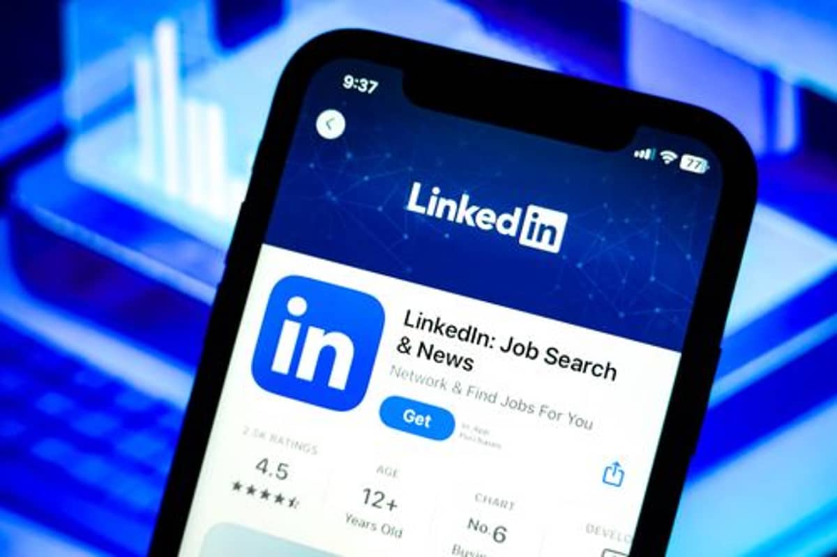LinkedIn mandates recruiter verification to combat hiring scams