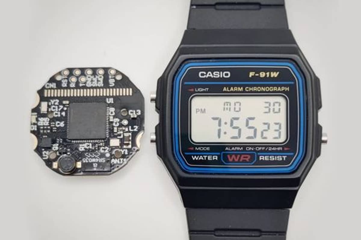 Ollee Watch One Brings Bluetooth and Games to Classic Casio F-91W