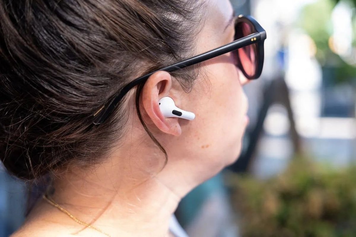 Apple AirPods Hit Record Low Prices as Black Friday Approaches