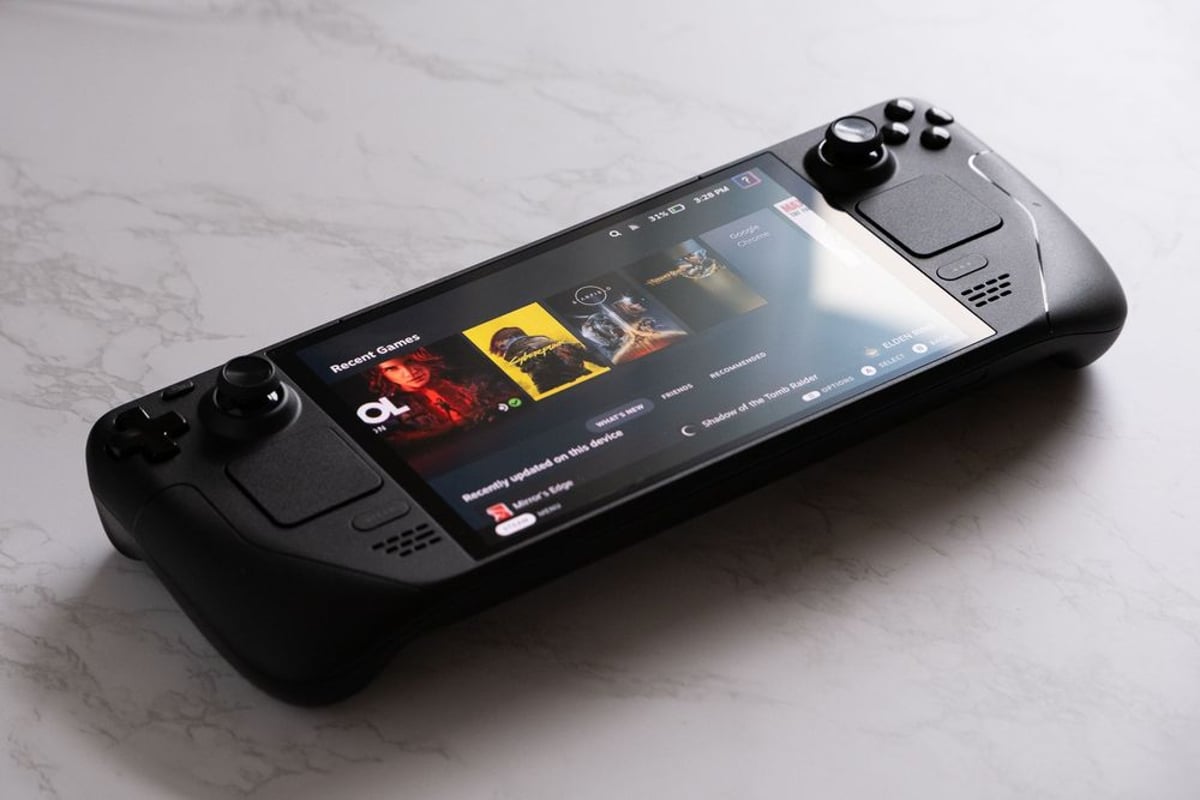 Steam Deck Finally Gets Screen-Off Download Mode in Beta