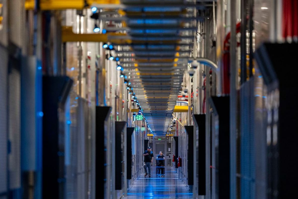 AI Energy Demands May Be Massively Overblown, Report Finds