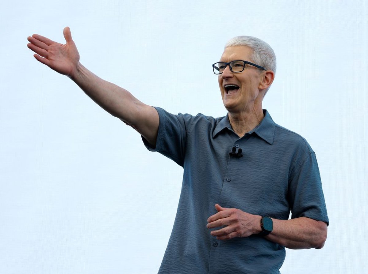 Apple's AI Acquisition Strategy: Catching Up Fast