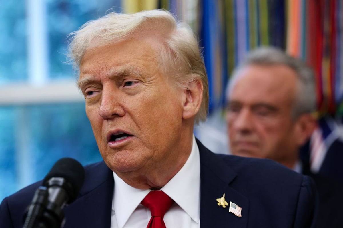 Trump Launches TrumpRx Portal to Cut Drug Prices 50%