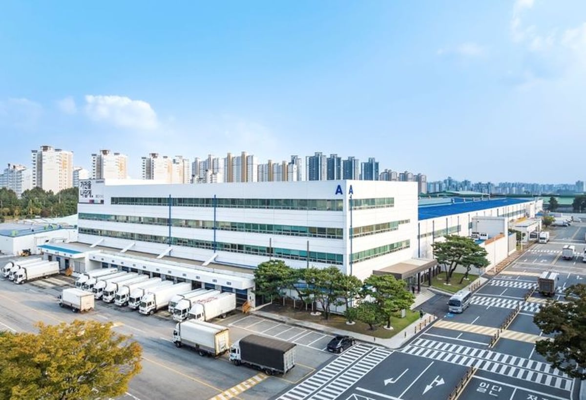 Samsung Bets $158M on AI Data Center Cooling Race